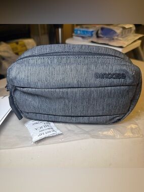 Incase City Accessory Pouch Organizer